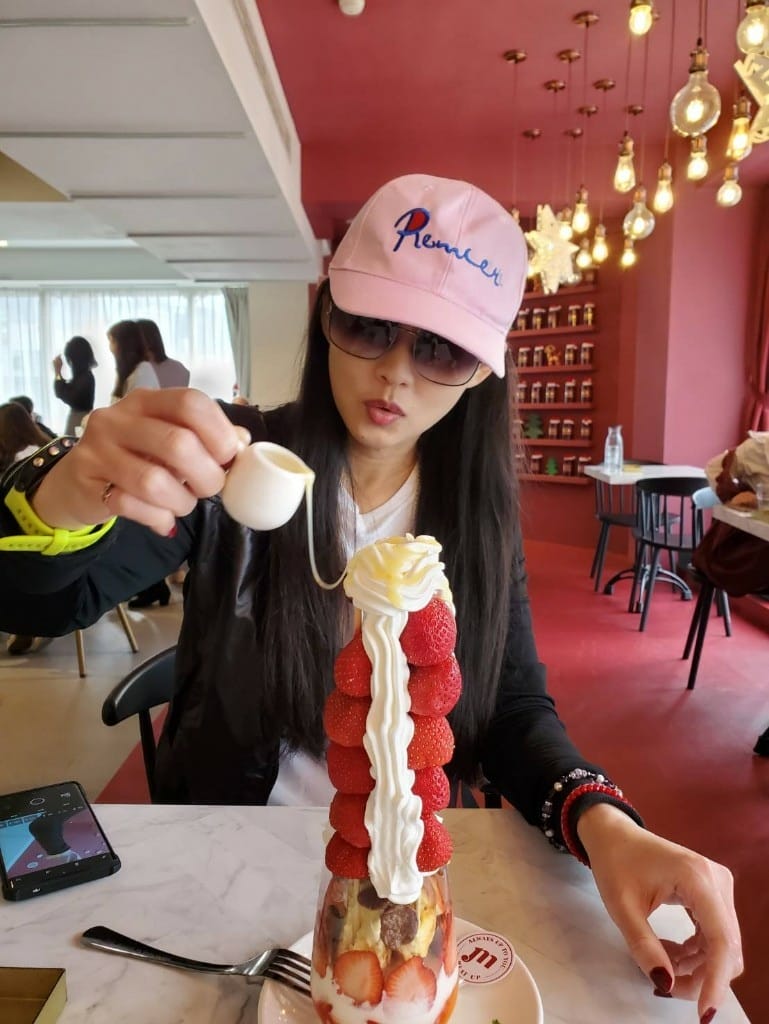 【台北美食】 MeatUp，話題十足又好拍的網美咖啡店