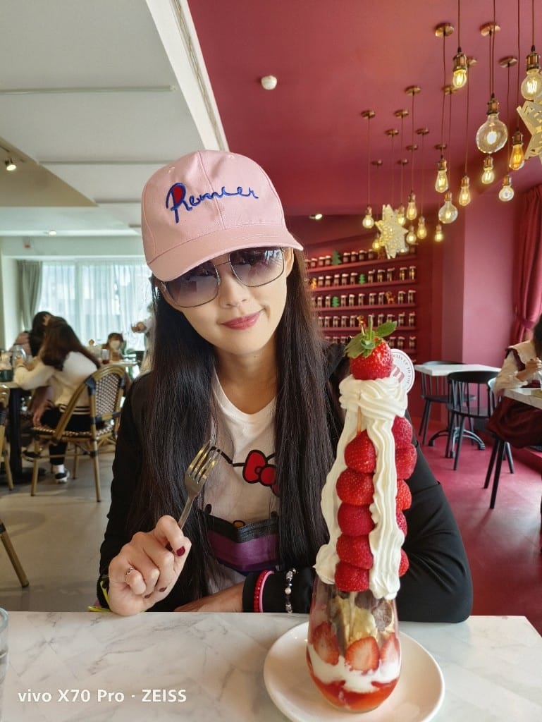 【台北美食】 MeatUp，話題十足又好拍的網美咖啡店