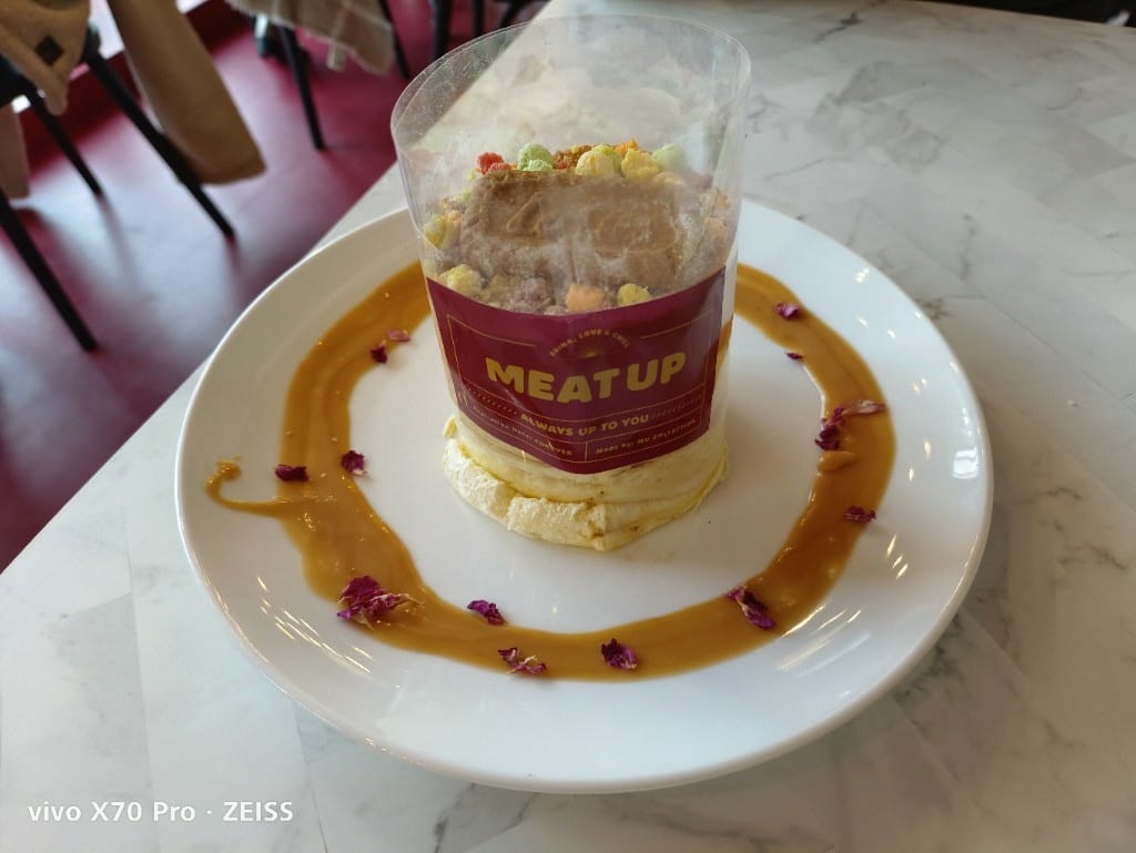 【台北美食】 MeatUp，話題十足又好拍的網美咖啡店