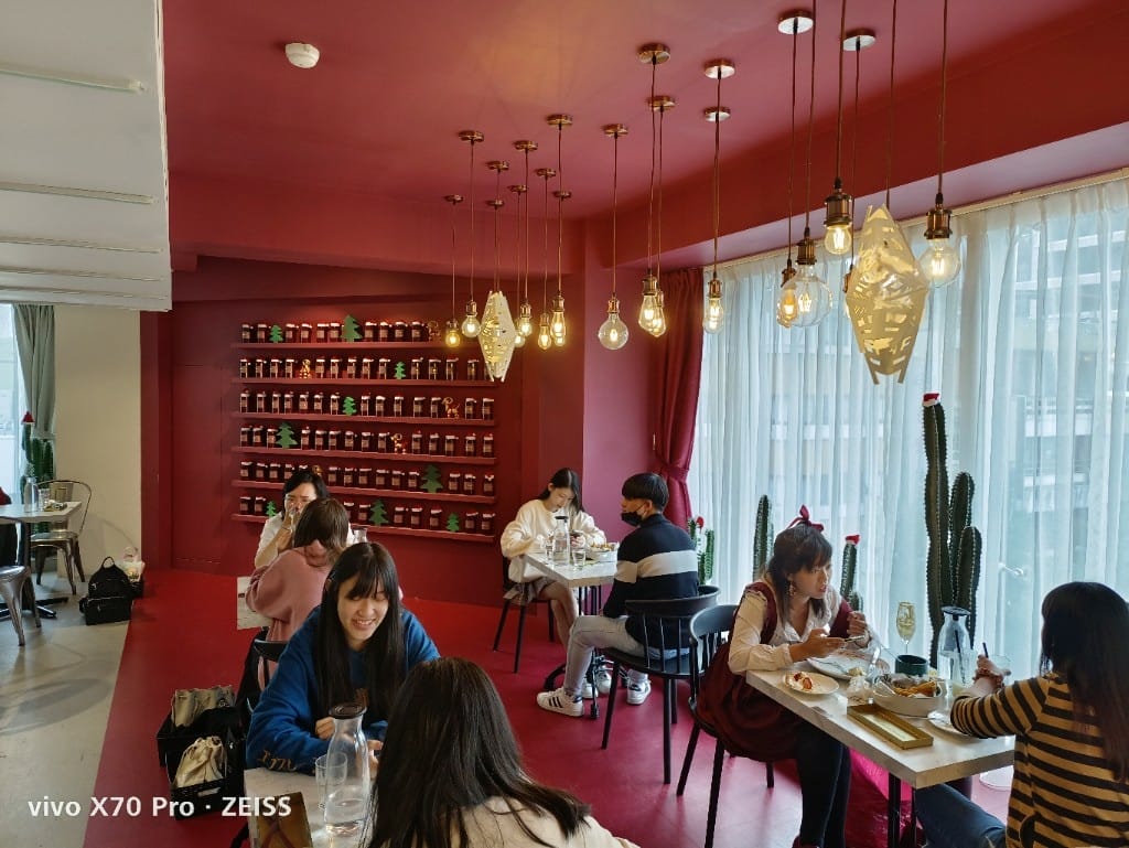 【台北美食】 MeatUp，話題十足又好拍的網美咖啡店