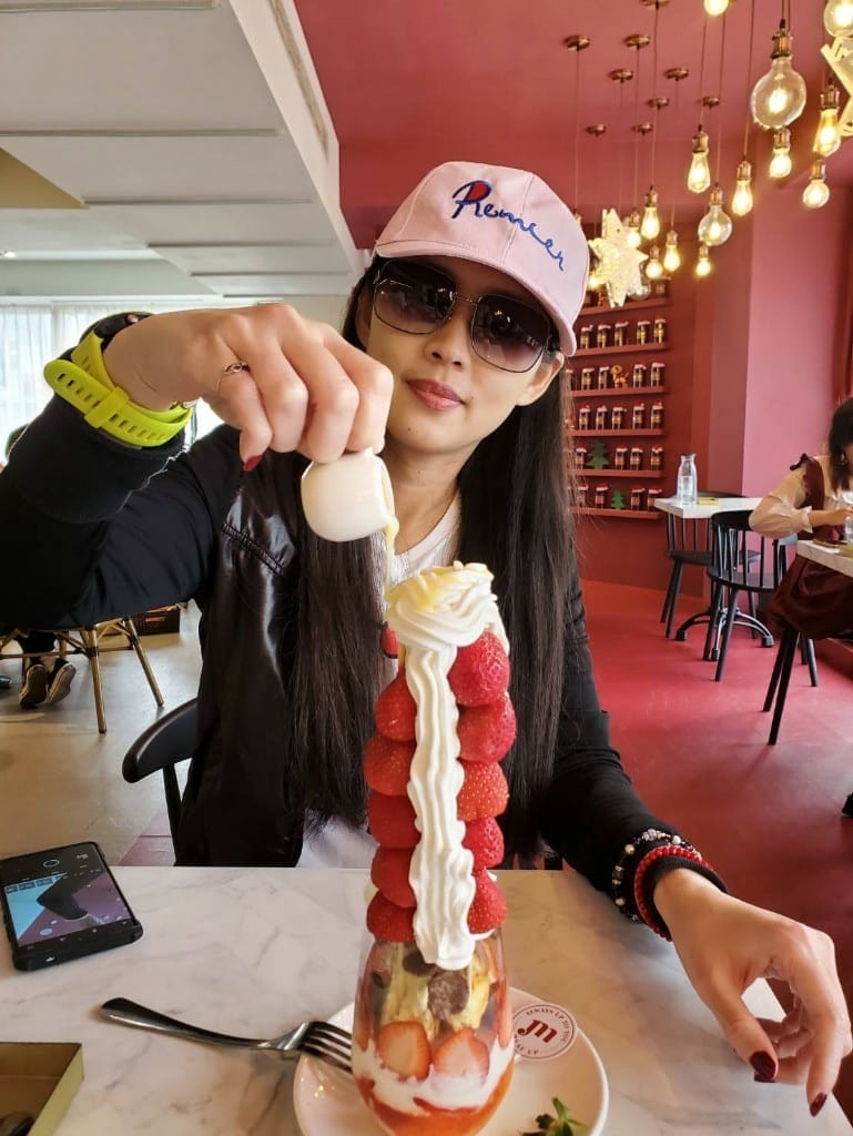 【台北美食】 MeatUp，話題十足又好拍的網美咖啡店