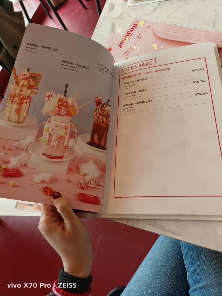 【台北美食】 MeatUp，話題十足又好拍的網美咖啡店
