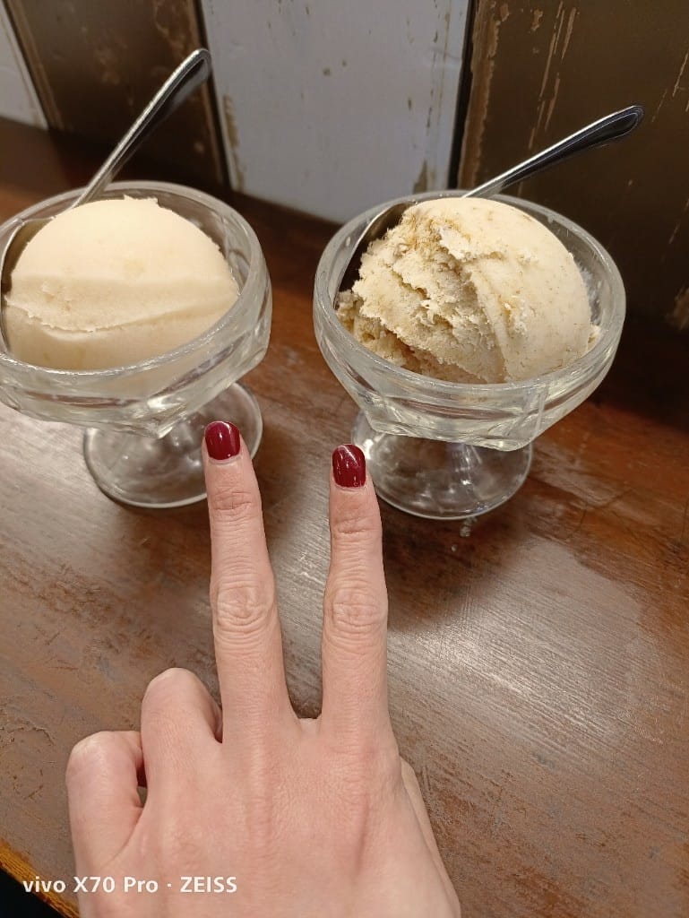 【台北美食】 雪王冰淇淋，有豬腳、麻油雞各種不同酒類等特殊口味冰淇淋的70年老店