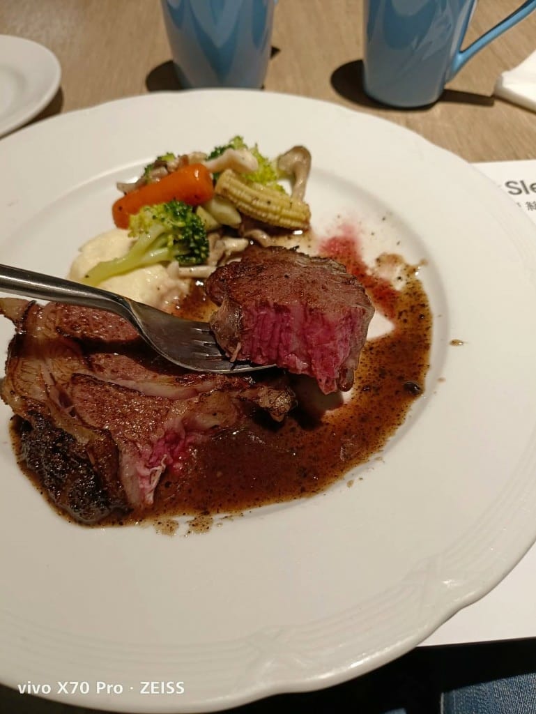 ［台北住宿］捷絲旅西門館，1泊2食（牛排餐+自助早餐）只要$1999💕