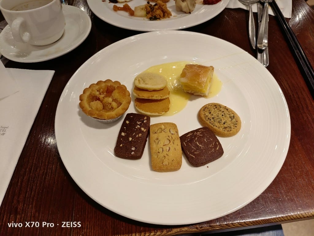 【台北美食】花園大酒店饗聚廚房早餐，小巧精緻的飯店早餐