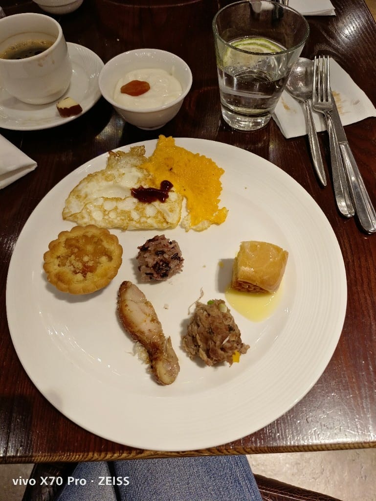 【台北美食】花園大酒店饗聚廚房早餐，小巧精緻的飯店早餐