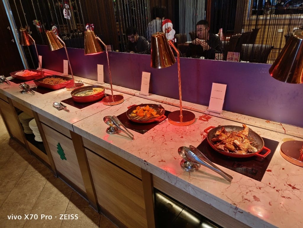【台北美食】花園大酒店，饗聚廚房午餐搭配振興券一人只要$334哦！