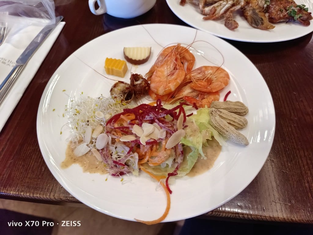 【台北美食】花園大酒店，饗聚廚房午餐搭配振興券一人只要$334哦！