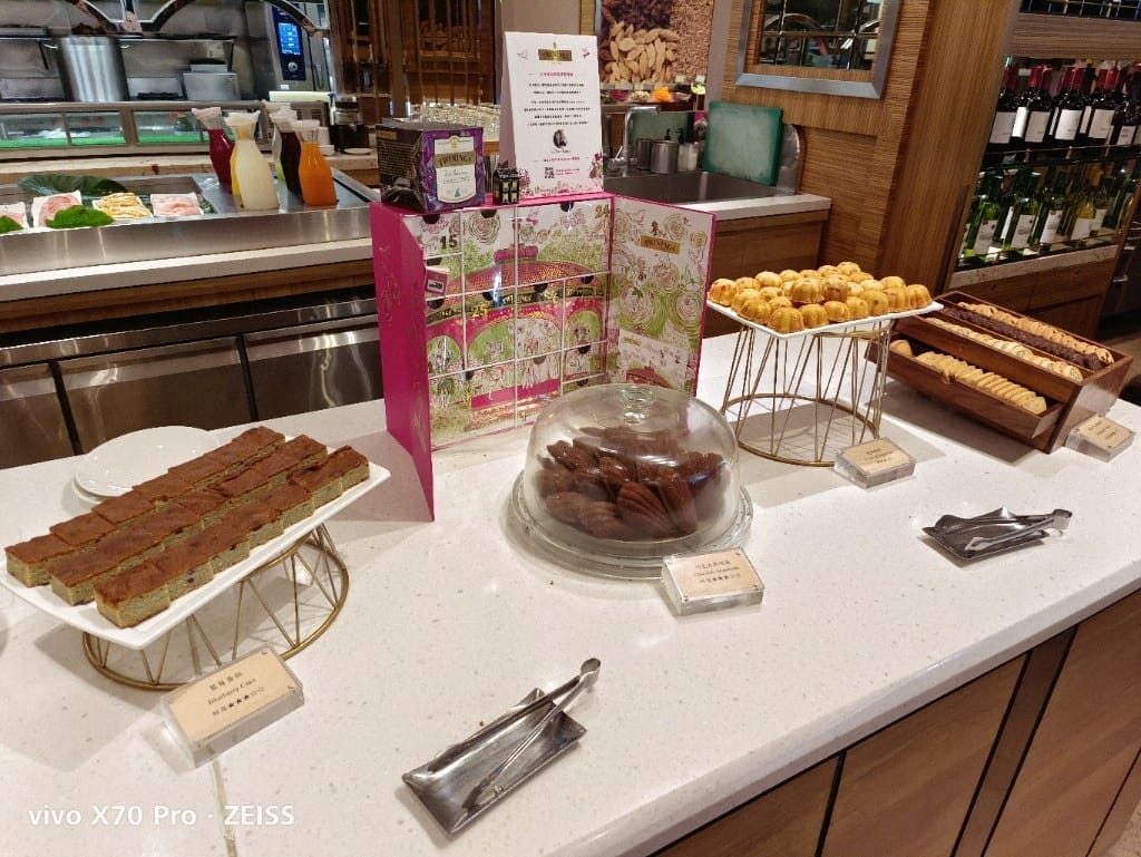 【台北美食】花園大酒店，饗聚廚房午餐搭配振興券一人只要$334哦！
