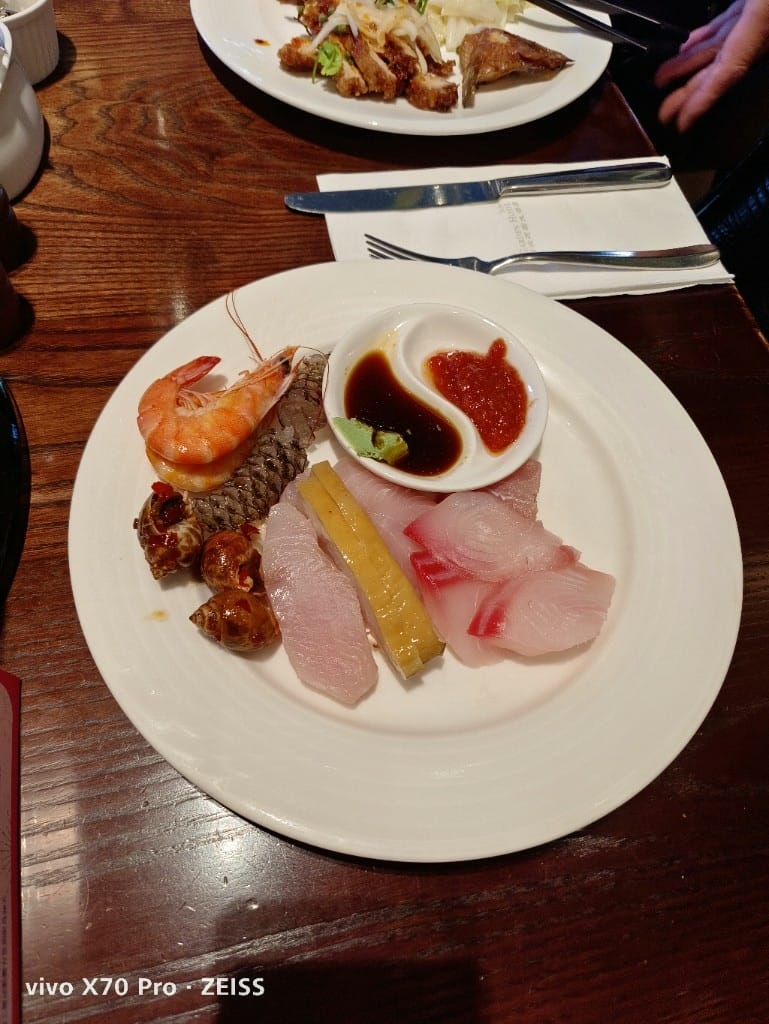 【台北美食】花園大酒店，饗聚廚房午餐搭配振興券一人只要$334哦！