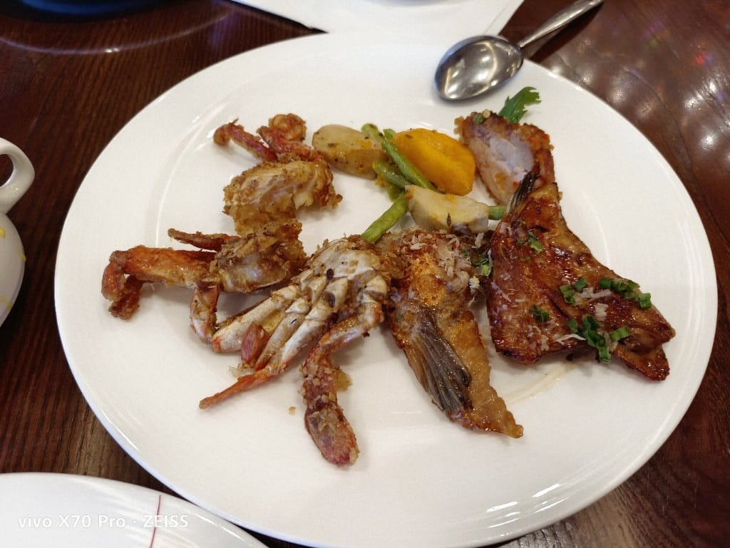【台北美食】花園大酒店，饗聚廚房午餐搭配振興券一人只要$334哦！
