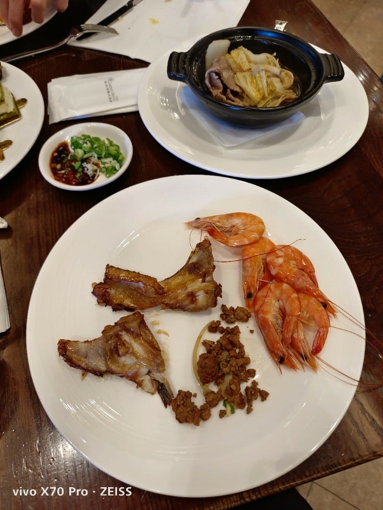 【台北美食】花園大酒店，饗聚廚房午餐搭配振興券一人只要$334哦！