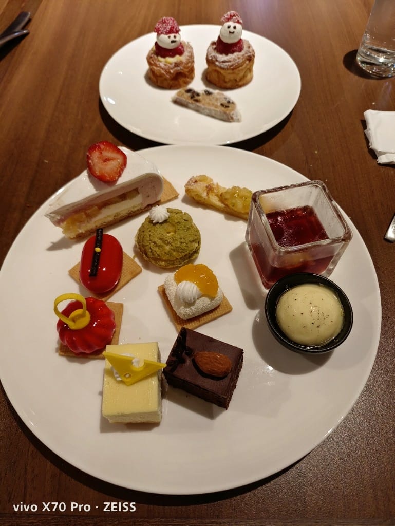 【台北美食】JR東日本大飯店，鉑麗安全日餐廳實現龍蝦自由❤️❤️❤️