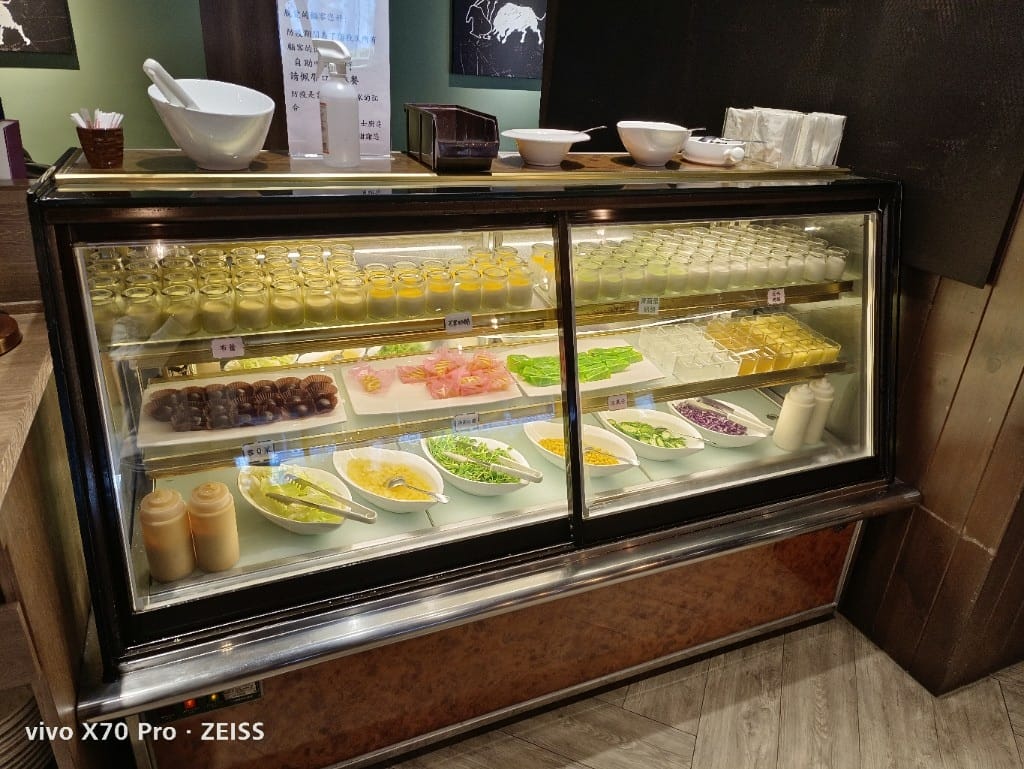 【新莊美食】鬥牛士義式廚房，趕在20220101漲價前，再來回味一下美味的Pizza及炸雞們❤️
