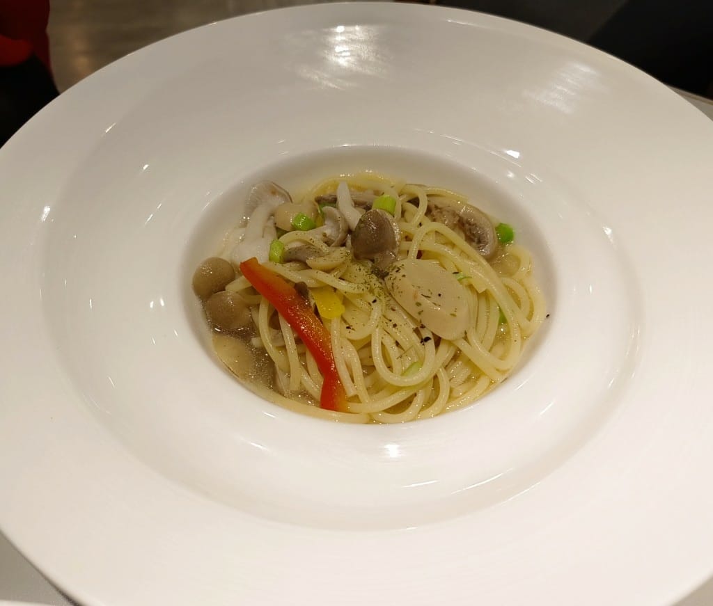 【新莊美食】鬥牛士義式廚房，趕在20220101漲價前，再來回味一下美味的Pizza及炸雞們❤️
