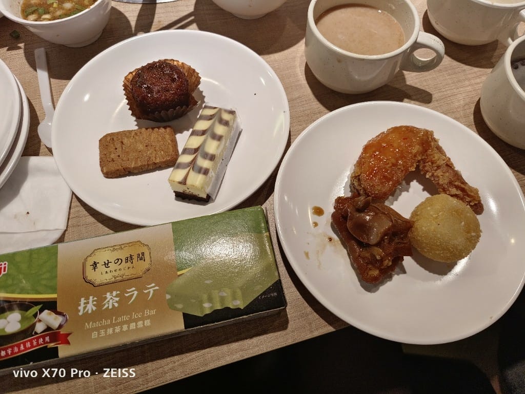 【板橋美食】吉哆火鍋百匯2訪，食物選擇多到選擇障礙會發作😂