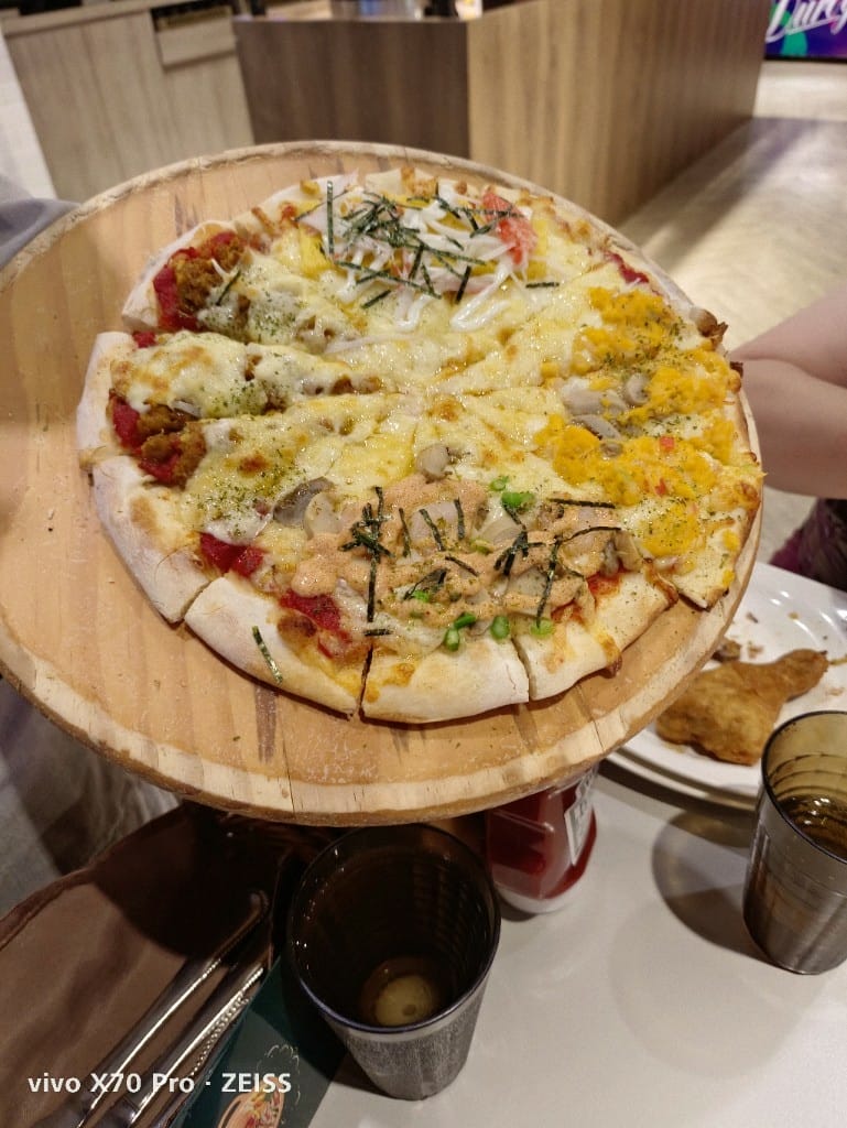 【新莊美食】鬥牛士義式廚房，趕在20220101漲價前，再來回味一下美味的Pizza及炸雞們❤️