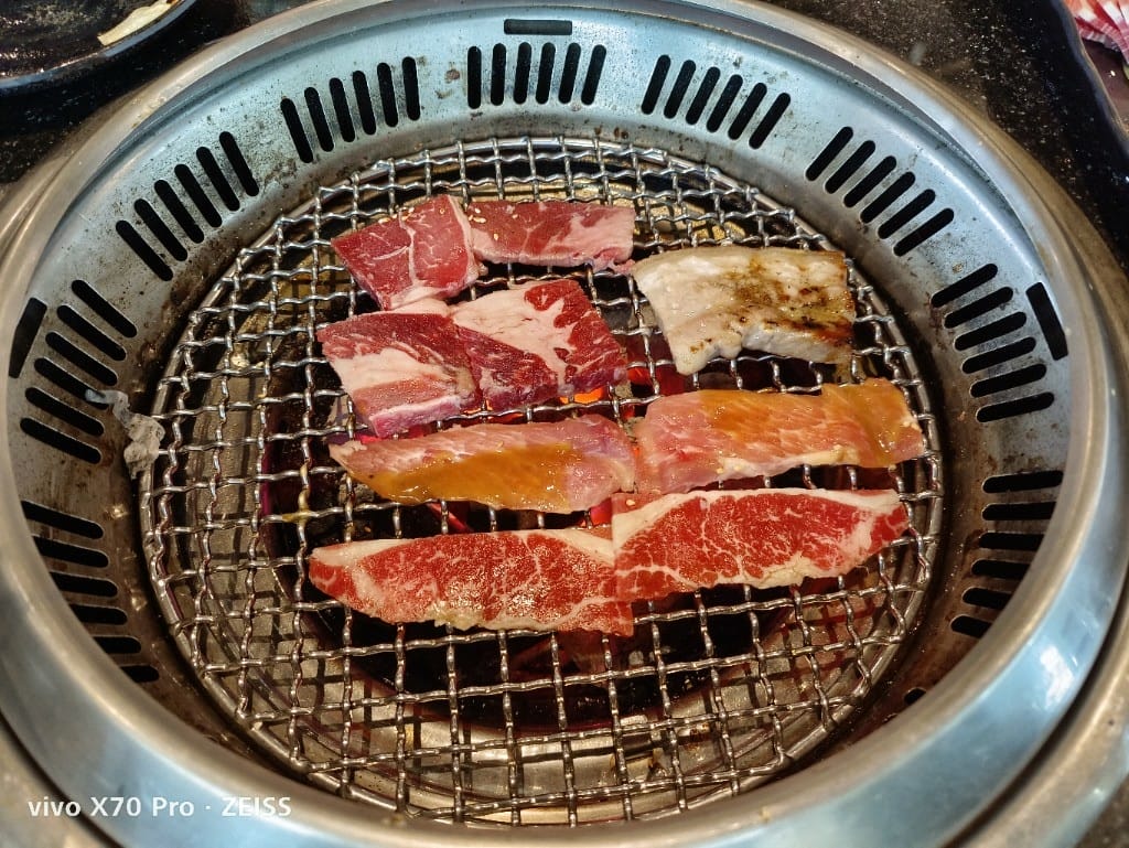 ［花蓮美食］燒肉神保町，平價又美味的燒肉吃到飽❤️