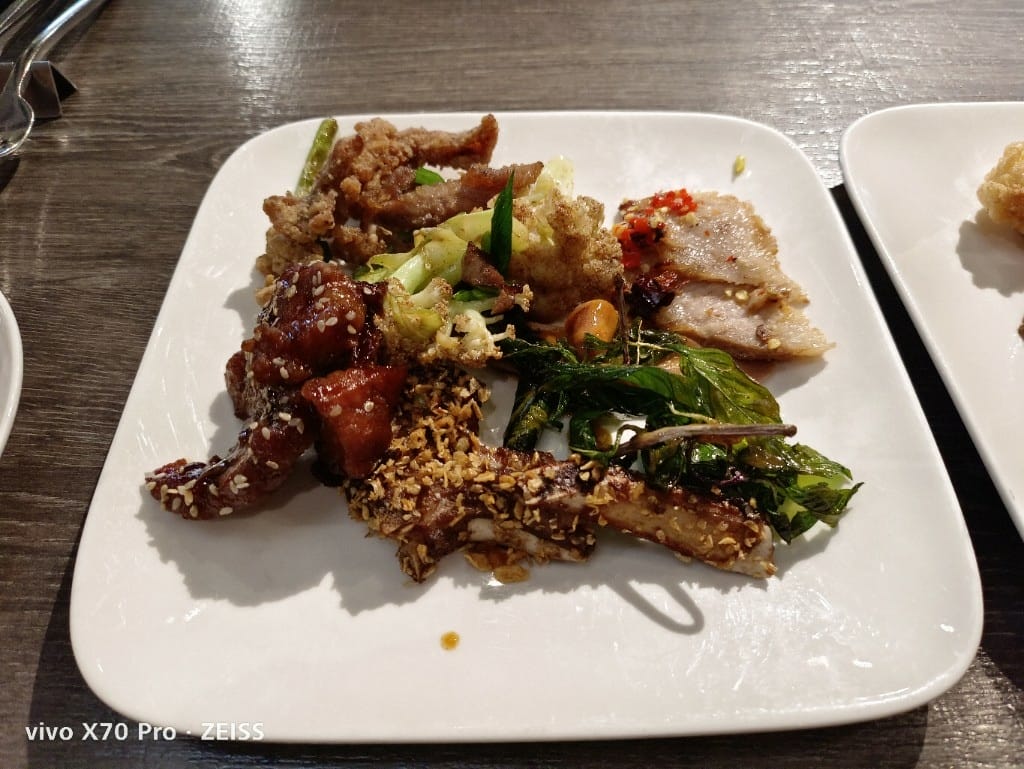 【台北美食】喜來登12廚下午茶，除了半隻龍蝦，還有好多美味的熱食！