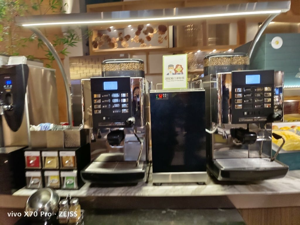 【台北美食】喜來登12廚下午茶，除了半隻龍蝦，還有好多美味的熱食！