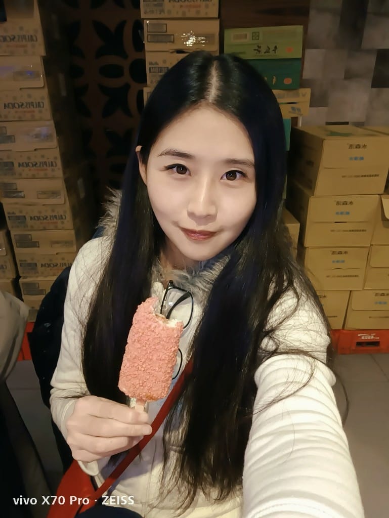 【新莊美食】千葉火鍋，漲價後的假日菜色有雞佛和螃蟹，還有草莓及玫瑰曠世奇派哦！