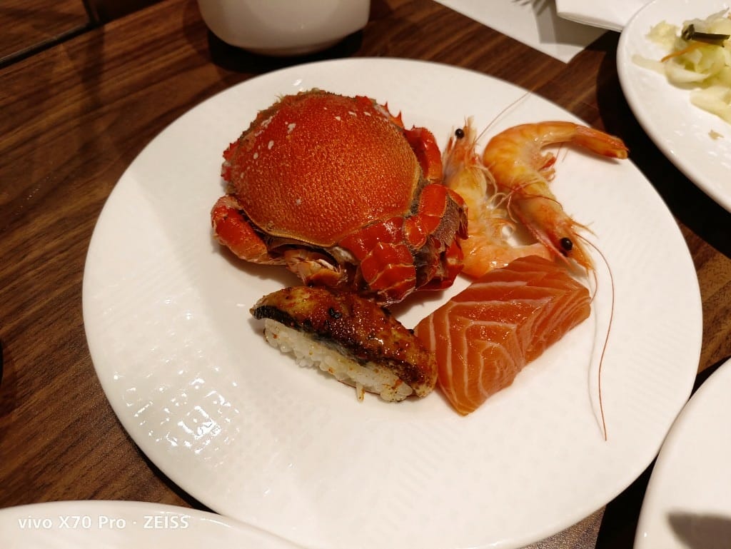 【台北美食】老爺大酒店LeCafe晚餐，小而精巧的飯店百匯