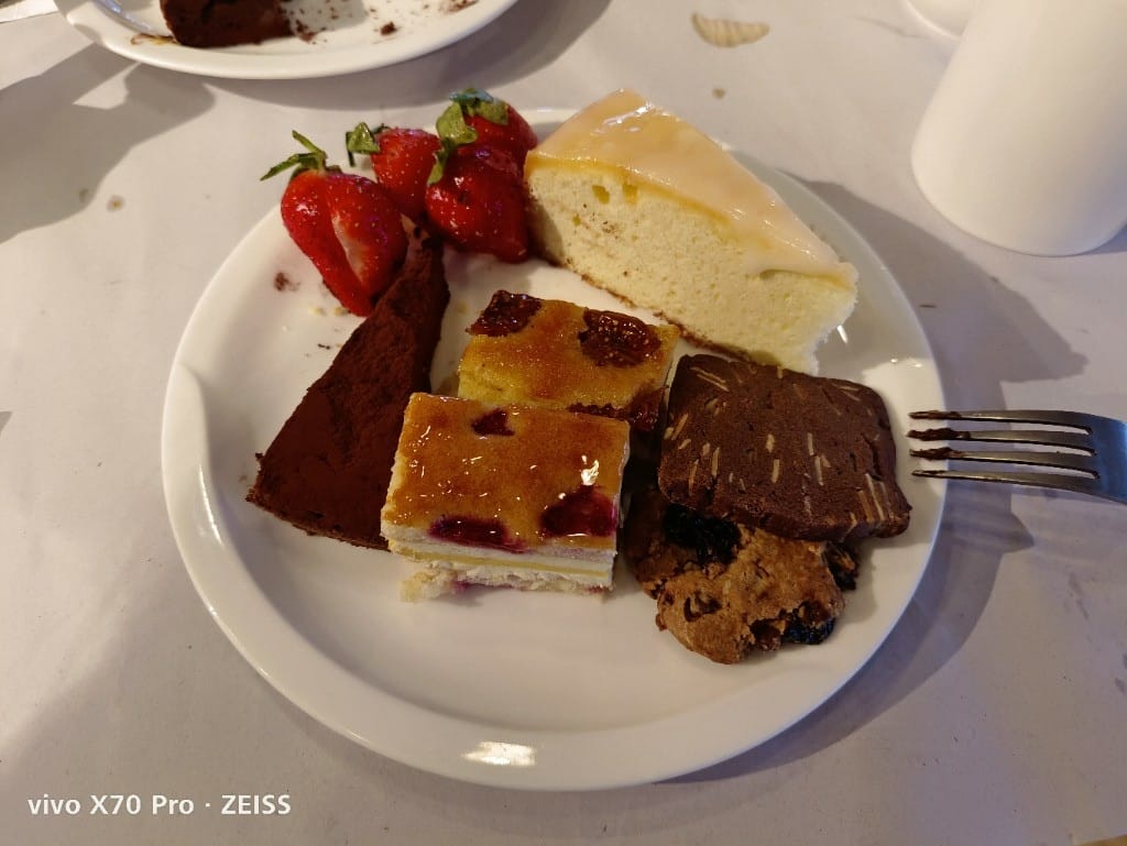 【台北美食】吃吧，西門意舍的週末早午餐，實現草莓自由的3.5H❤️