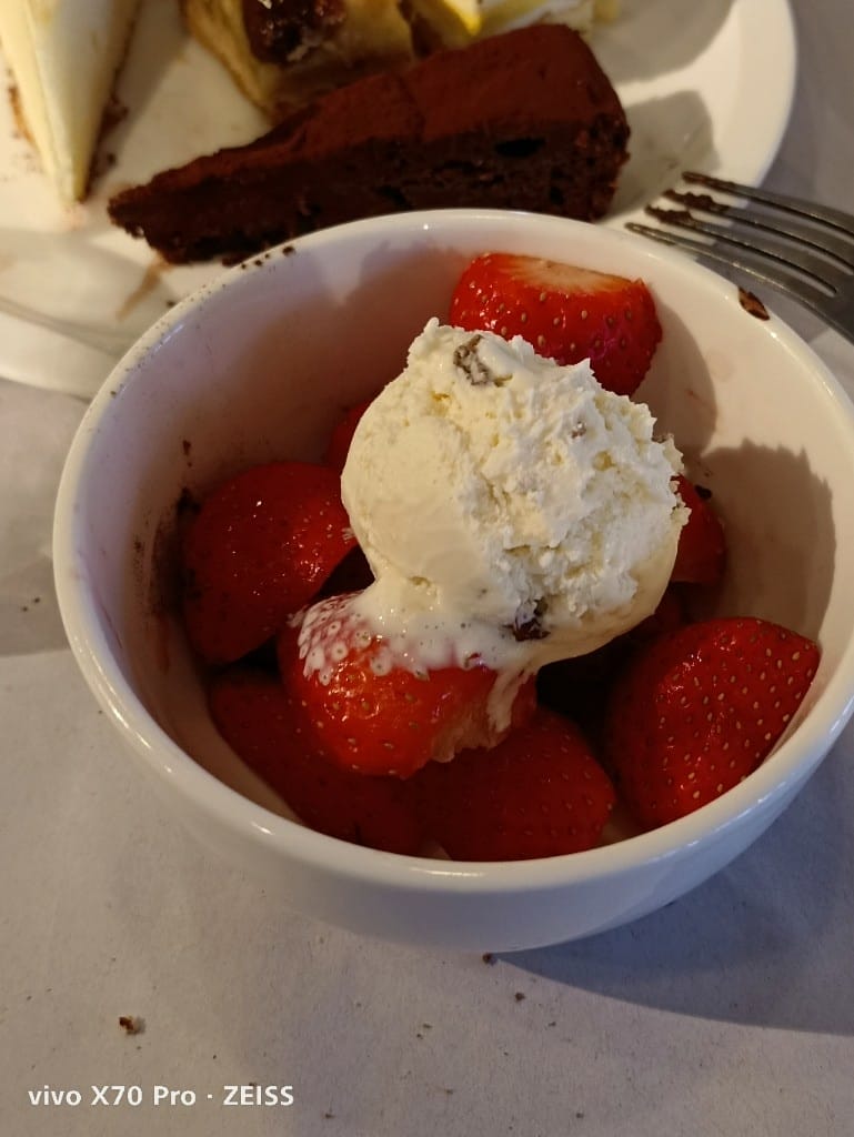 【台北美食】吃吧，西門意舍的週末早午餐，實現草莓自由的3.5H❤️