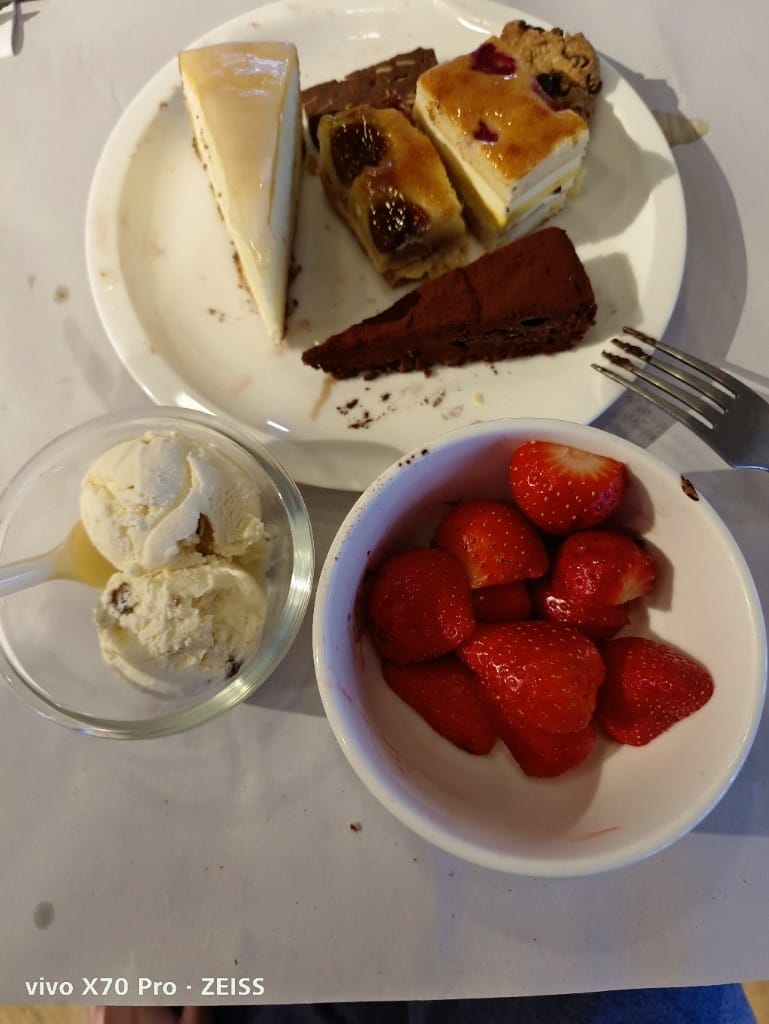 【台北美食】吃吧，西門意舍的週末早午餐，實現草莓自由的3.5H❤️