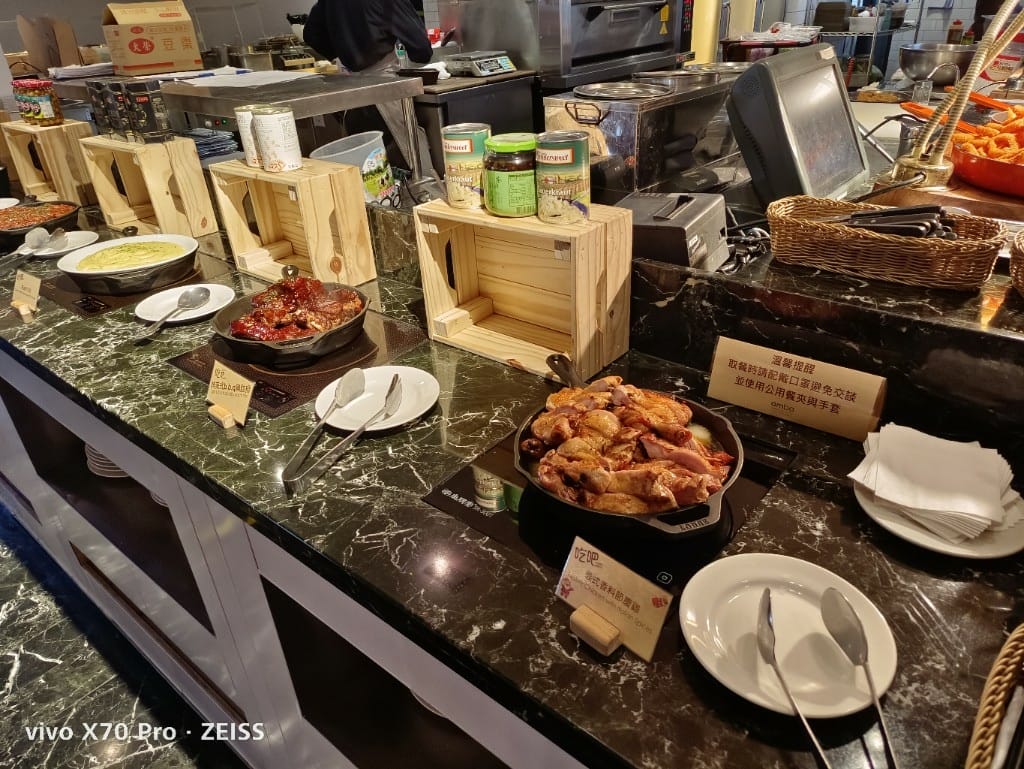 【台北美食】吃吧，西門意舍的週末早午餐，實現草莓自由的3.5H❤️