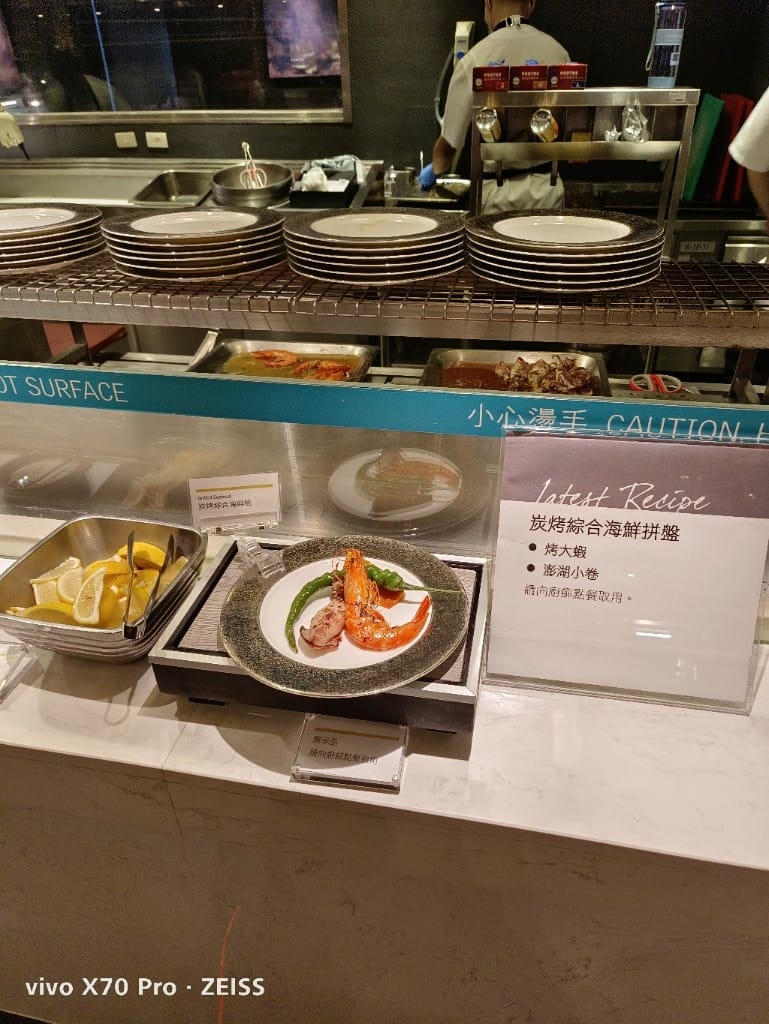 【台北美食】艾美寒舍探索廚房，目前僅存的下午茶龍蝦吃到飽，只要$1290☺️