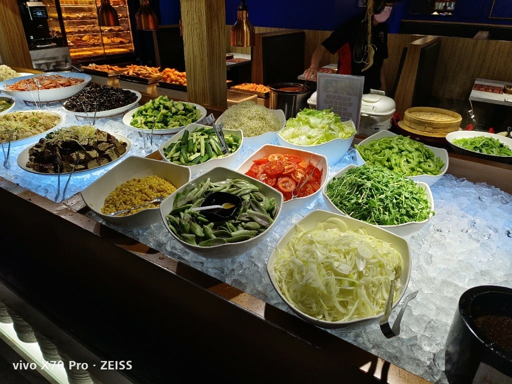 【中和美食】我家牛排中和店3訪，據聞是被牛排耽誤的水果店，299起吃到飽❤️