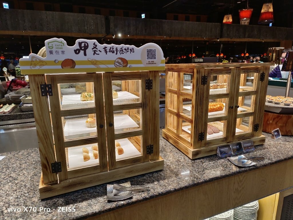 【板橋美食】饗食天堂,餐點選擇超多的平價Buffet❤️❤️❤️ - 第49張圖 【板橋美食】饗食天堂,餐點選擇超多的平價Buffet❤️❤️❤️