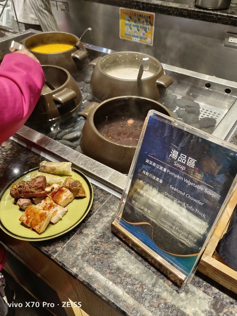 【板橋美食】饗食天堂,餐點選擇超多的平價Buffet❤️❤️❤️ - 第30張圖 【板橋美食】饗食天堂,餐點選擇超多的平價Buffet❤️❤️❤️