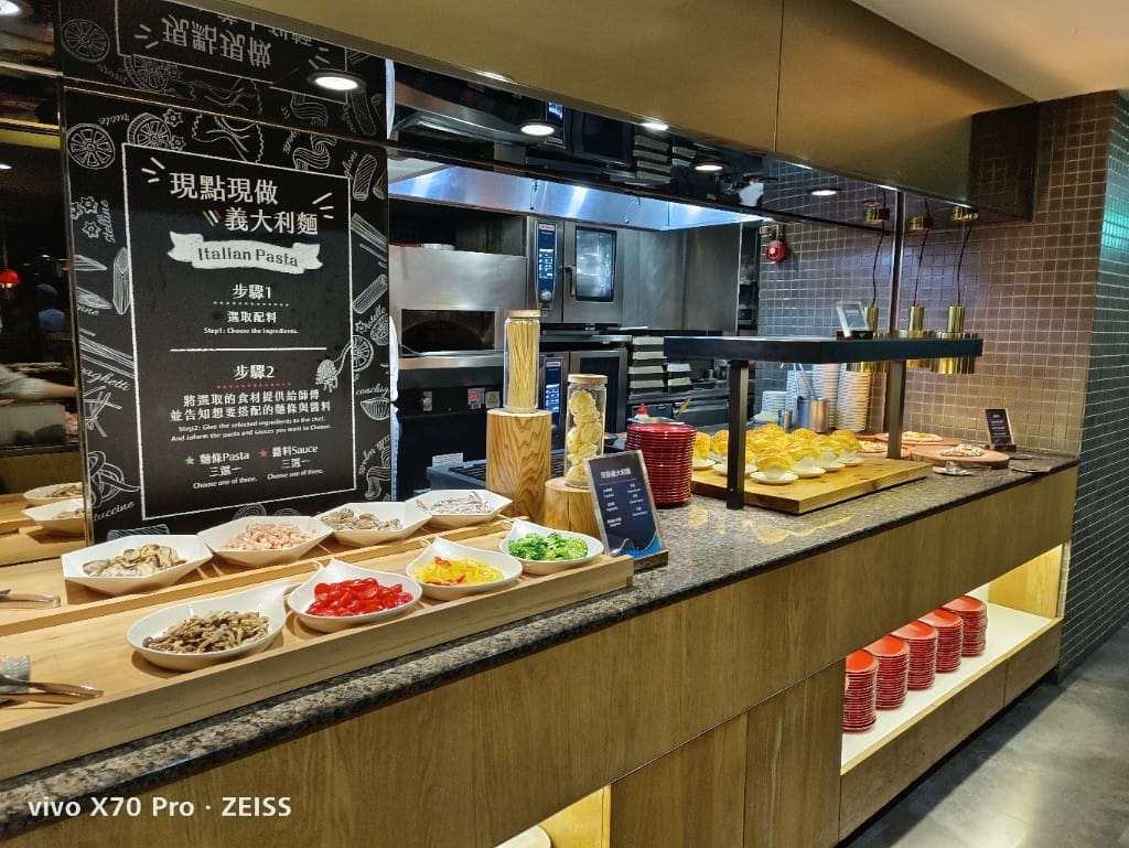【板橋美食】饗食天堂,餐點選擇超多的平價Buffet❤️❤️❤️ - 第21張圖 【板橋美食】饗食天堂,餐點選擇超多的平價Buffet❤️❤️❤️