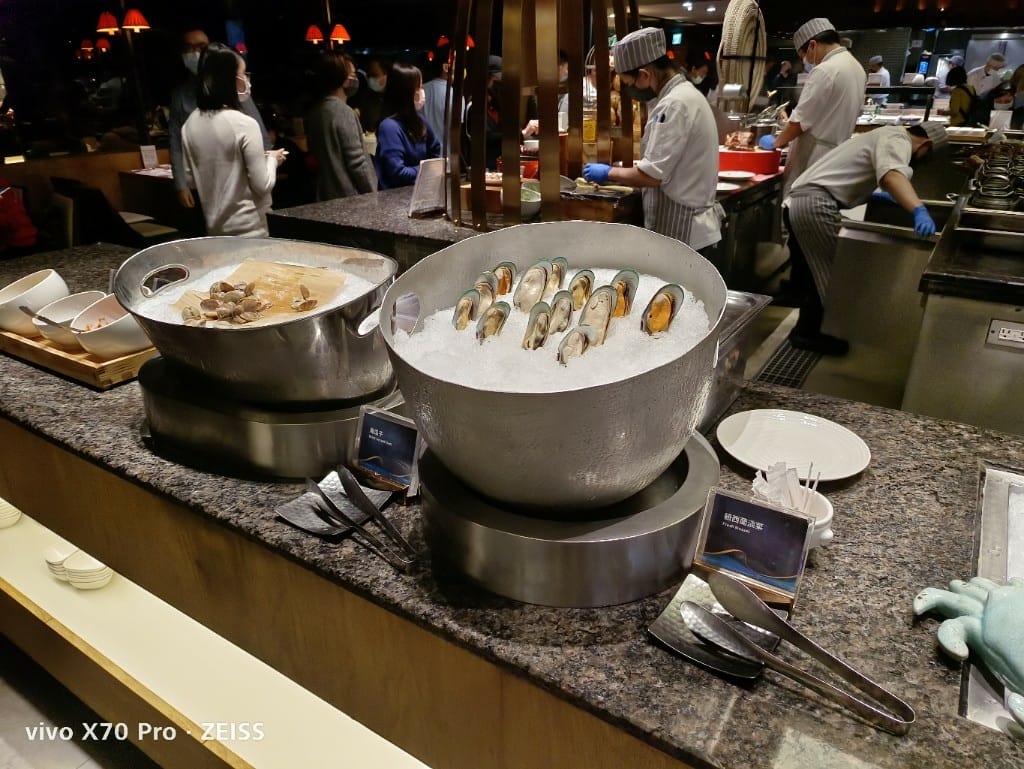 【板橋美食】饗食天堂,餐點選擇超多的平價Buffet❤️❤️❤️ - 第41張圖 【板橋美食】饗食天堂,餐點選擇超多的平價Buffet❤️❤️❤️