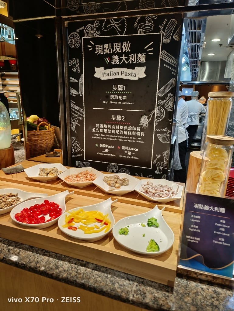 【板橋美食】饗食天堂,餐點選擇超多的平價Buffet❤️❤️❤️ - 第23張圖 【板橋美食】饗食天堂,餐點選擇超多的平價Buffet❤️❤️❤️