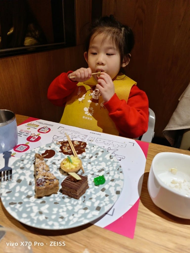 【板橋美食】饗食天堂,餐點選擇超多的平價Buffet❤️❤️❤️ - 第80張圖 【板橋美食】饗食天堂,餐點選擇超多的平價Buffet❤️❤️❤️