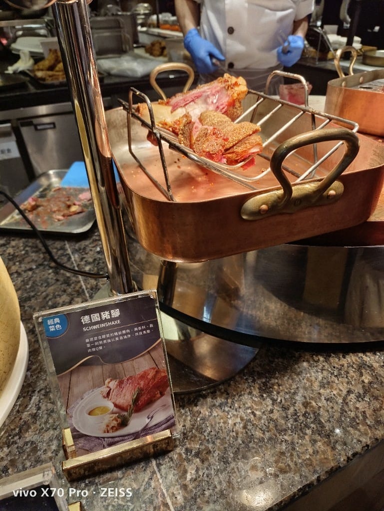 【板橋美食】饗食天堂,餐點選擇超多的平價Buffet❤️❤️❤️ - 第38張圖 【板橋美食】饗食天堂,餐點選擇超多的平價Buffet❤️❤️❤️