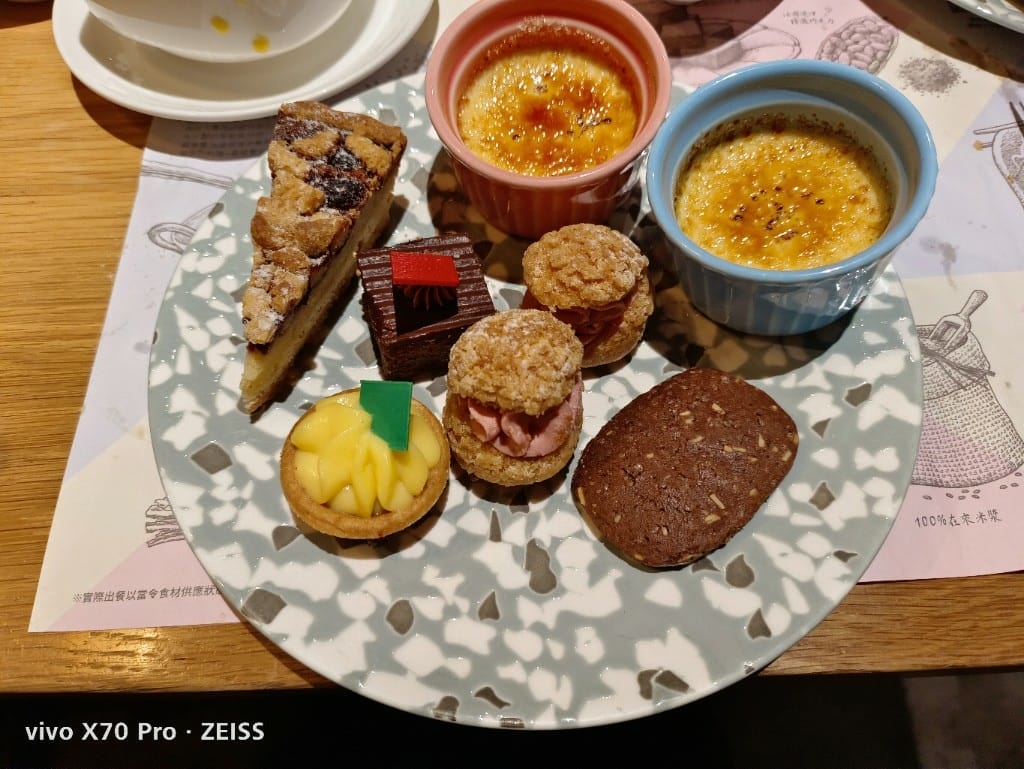 【板橋美食】饗食天堂,餐點選擇超多的平價Buffet❤️❤️❤️ - 第75張圖 【板橋美食】饗食天堂,餐點選擇超多的平價Buffet❤️❤️❤️