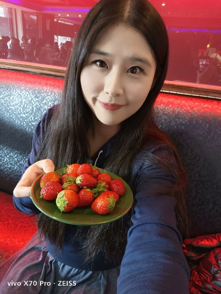 【台北美食】天外天精緻麻辣鍋，平價又充滿驚喜的老牌麻辣鍋，草莓自由❤️