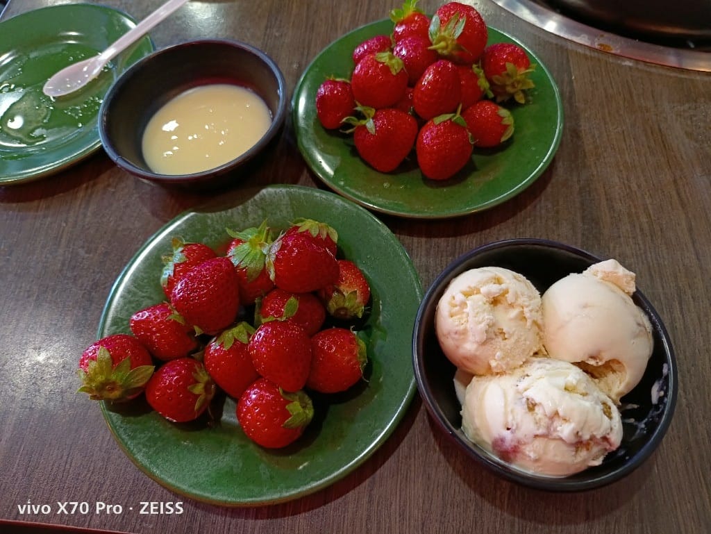 【台北美食】天外天精緻麻辣鍋，平價又充滿驚喜的老牌麻辣鍋，草莓自由❤️