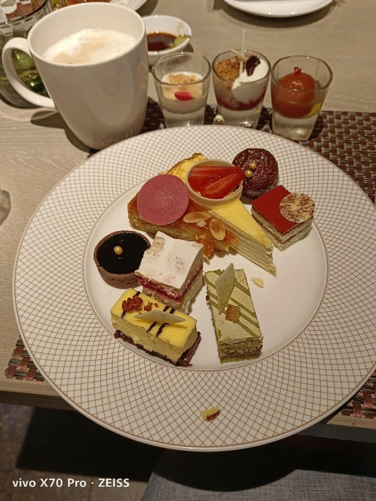 【台北美食】香格里拉遠企CAFE下午茶，超乎預期的美味buffet❤️