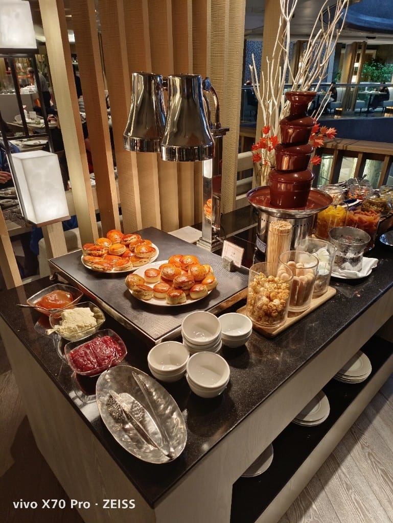 【台北美食】香格里拉遠企CAFE下午茶，超乎預期的美味buffet❤️