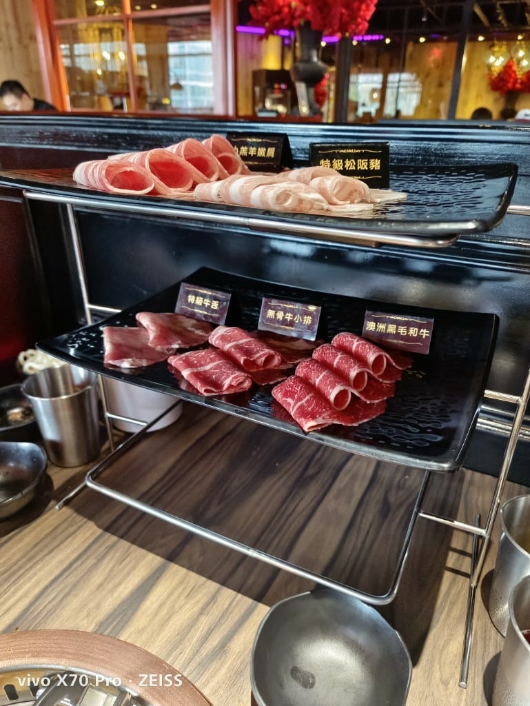 【台北美食】辛巴適麻辣鍋，環境舒適但餐點差強人意的麻辣鍋新品牌