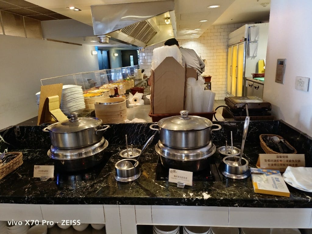 【台北美食】西門意舍酒店吃吧，週末限定爽吃3.5H的早午餐❤️
