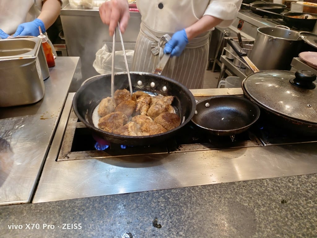 【板橋美食】果然匯，用餐環境和餐點都超棒的蔬食餐廳❤️