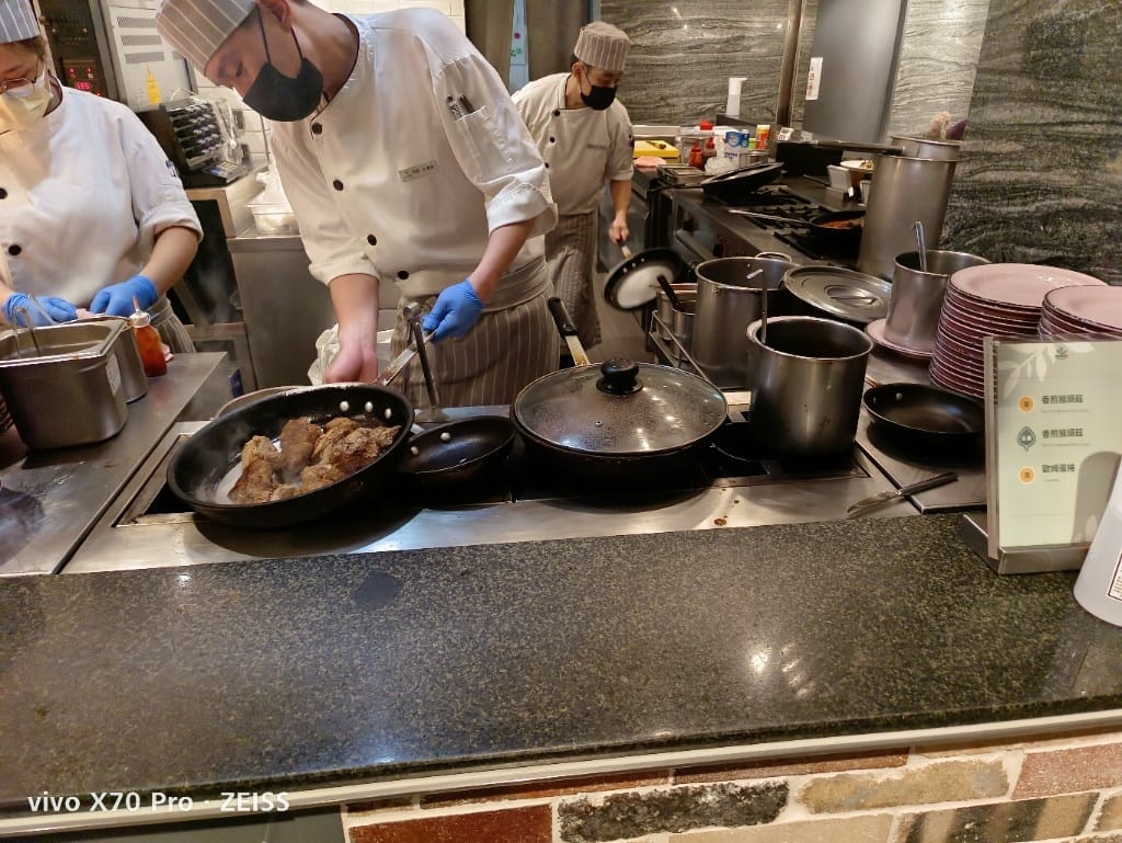 【板橋美食】果然匯，用餐環境和餐點都超棒的蔬食餐廳❤️