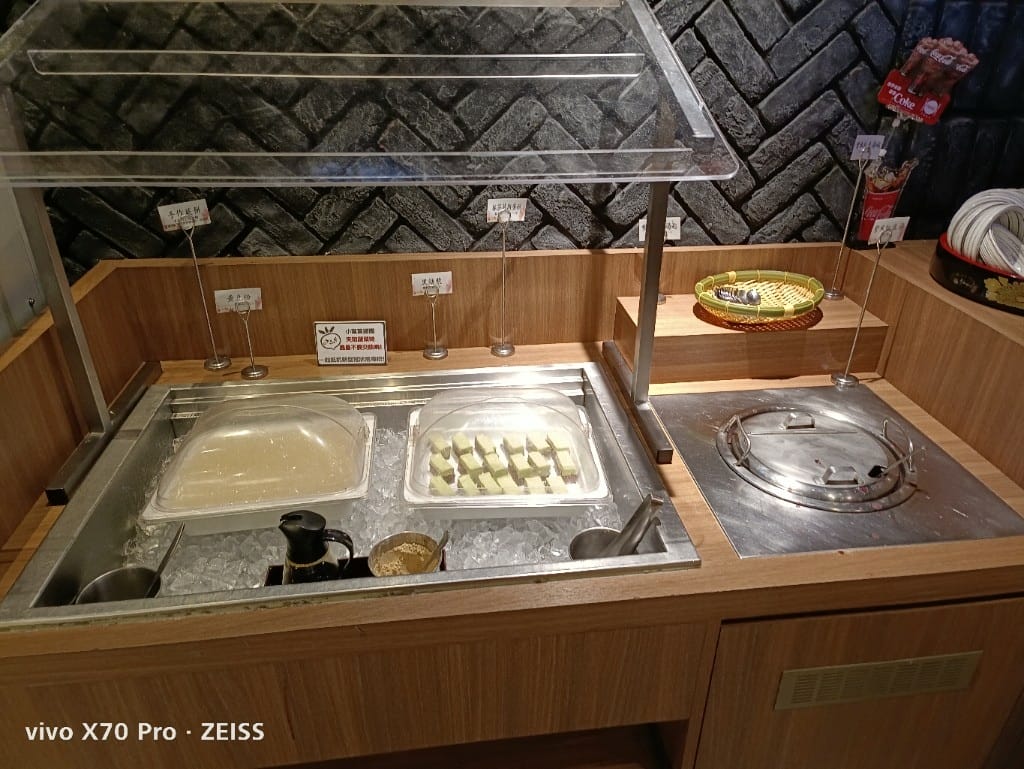 【板橋美食】涮乃葉，肉品好吃且蔬菜種類繁多的日式鍋物吃到飽