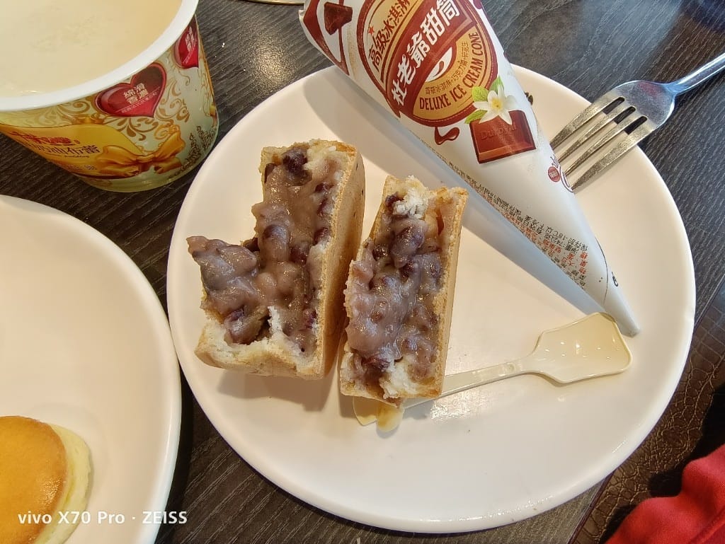 【桃園龜山美食】千葉林口尊爵館，除了火鍋還有黑白切和現作紅豆餅的平價百匯☺️